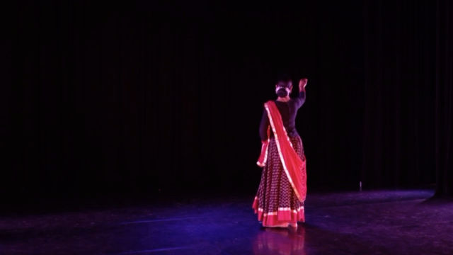 Vanisha dancing Kathak on the Shoonya stage